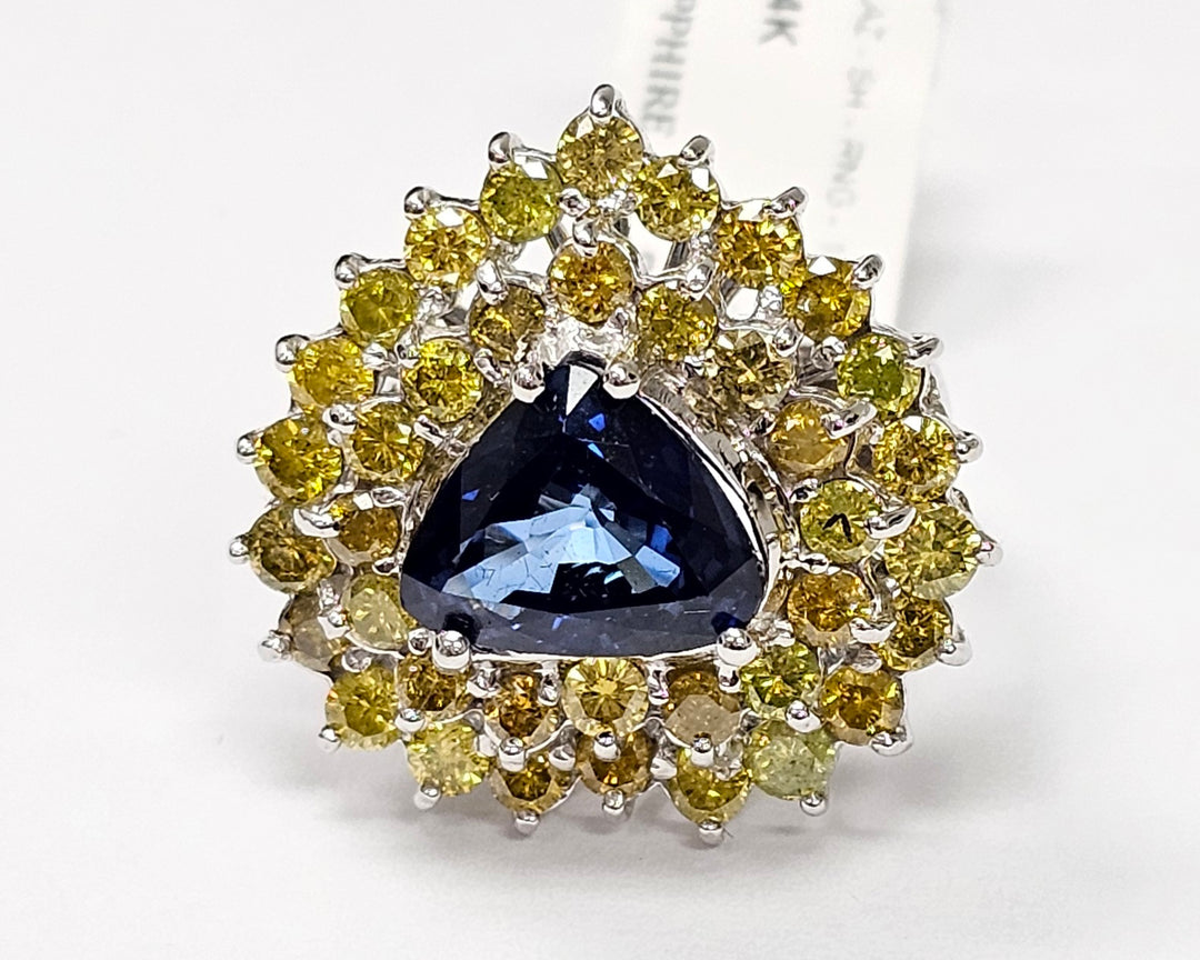 Blue Sapphire ring with diamonds in 14K white gold