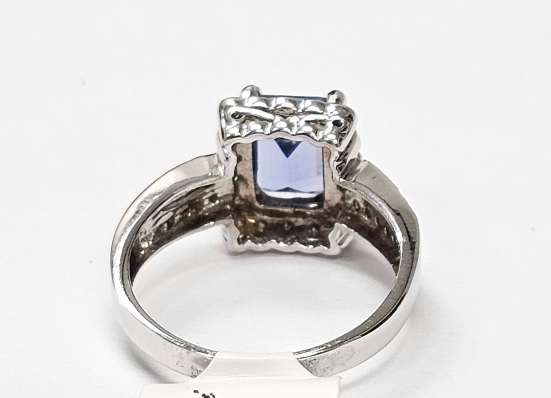 Tanzanite with diamonds ring in 14K White Gold