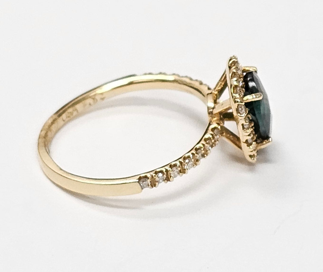 Tourmaline  ring with diamonds in 14K yellow gold