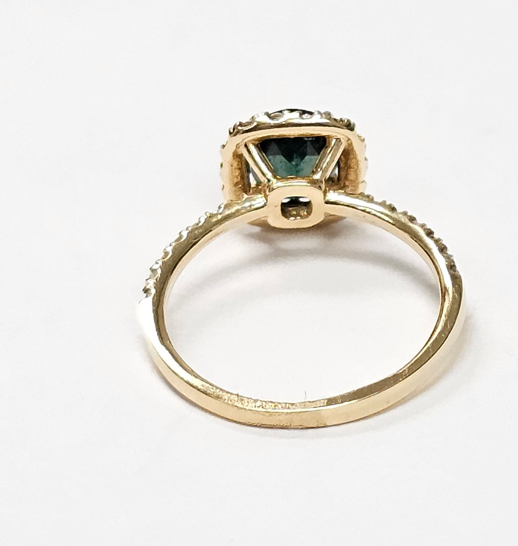 Tourmaline  ring with diamonds in 14K yellow gold