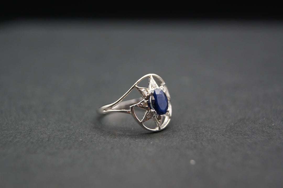 1.25 ct. Blue Sapphire in 92.5 Silver