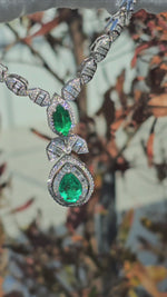 Load and play video in Gallery viewer, Royal Emerald Necklace in white gold with diamonds
