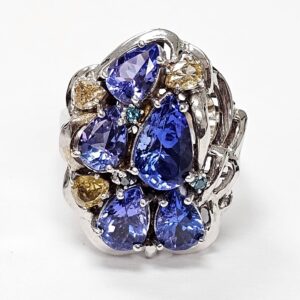Tanzanite with diamonds ring in 14K White Gold