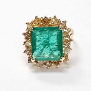 Emerald with diamonds ring in 14K White Gold